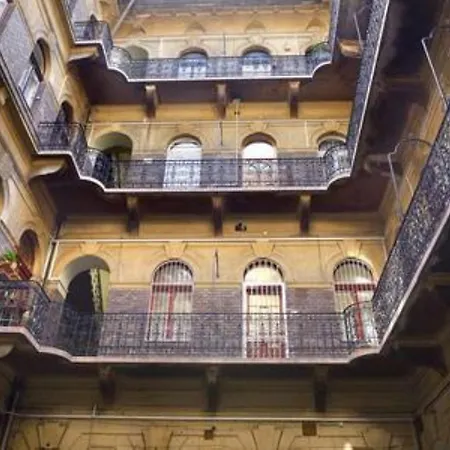 Apartment Orangehomes Two Bedroom Raday Str. *